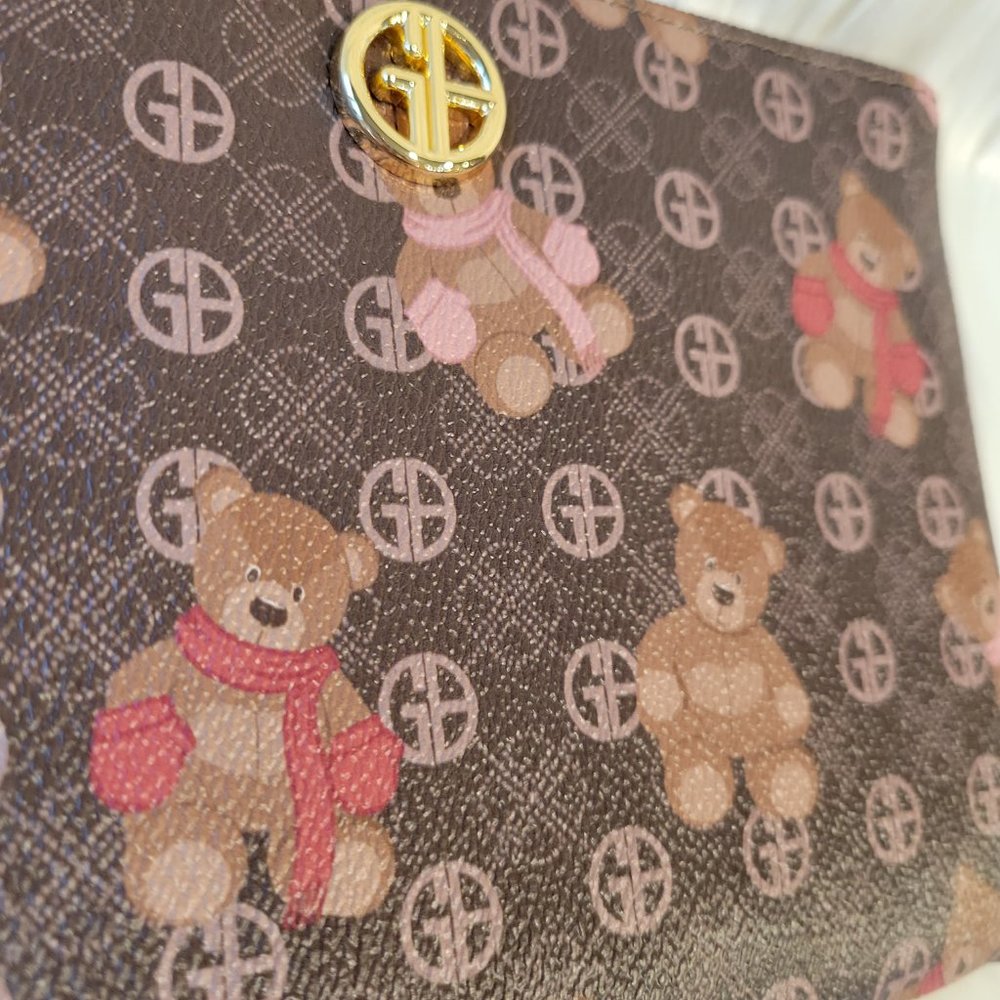 Giani Bernini Winter Bears Wristlet - Picture 4 of 8